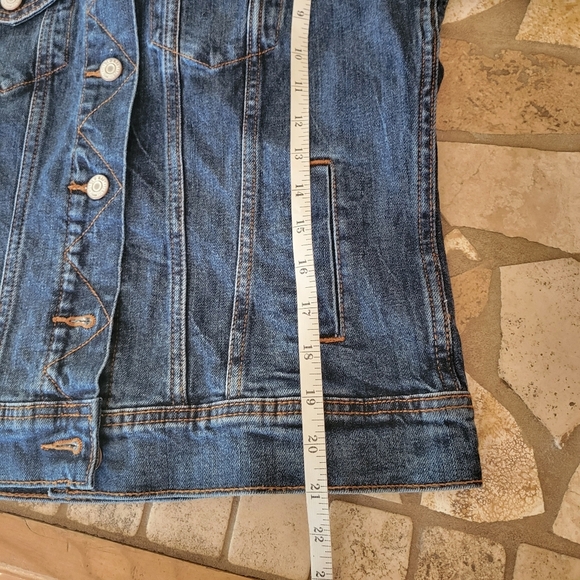 Old Navy Jean Jacket - Picture 2 of 9